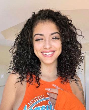 Malu Trevejo Età, mamma, ragazzo, wiki, altezza e misure